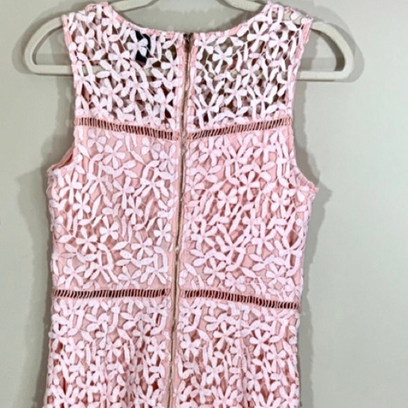 Pink Floral Knit Lace Dress - Picture 3 of 8